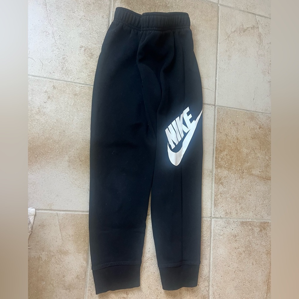 Nike Black Size 6/7 Boys’ Sweatpants